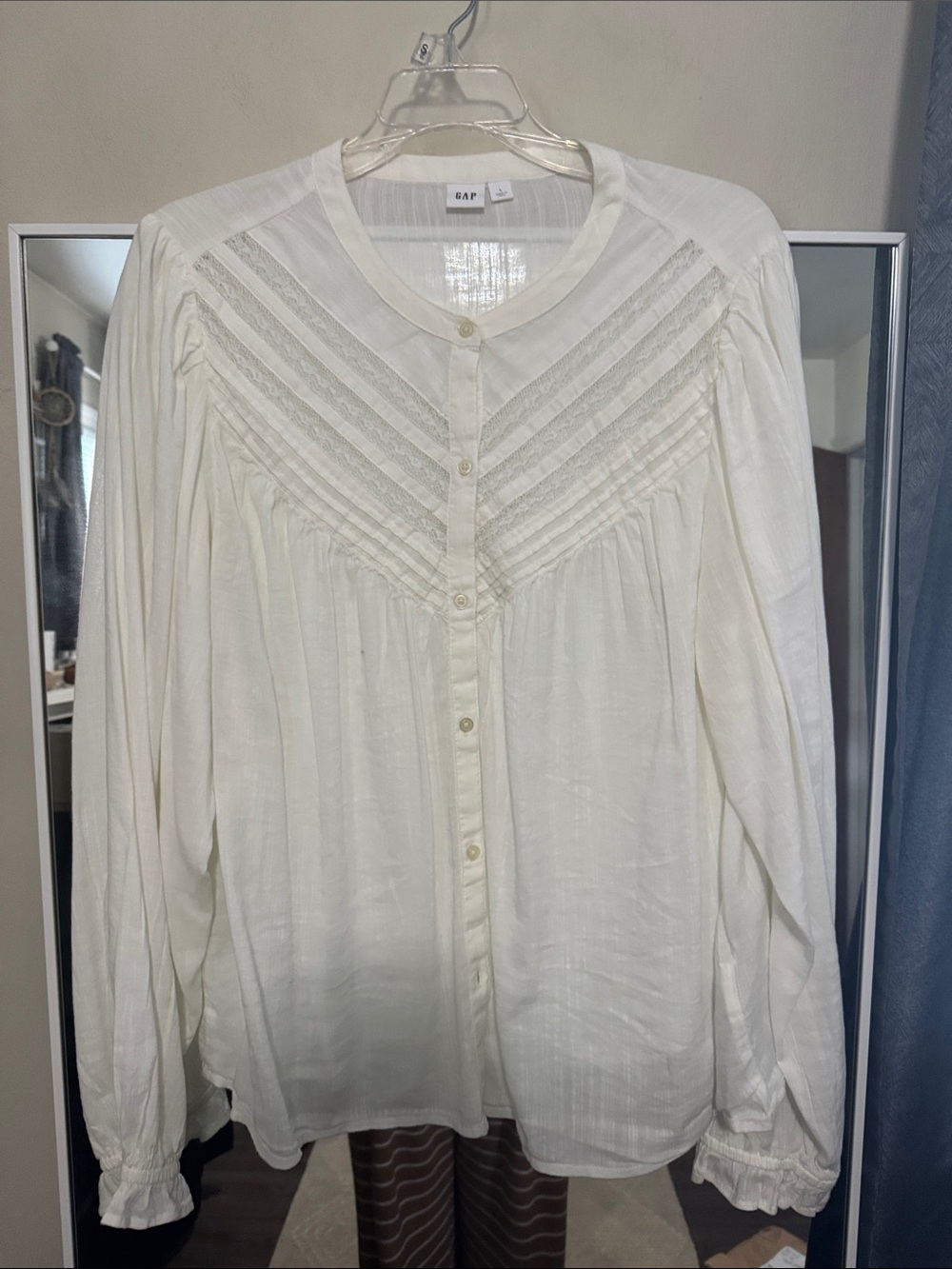 GAP Cream Pintuck & Lace Yoke Button-Front Blouse